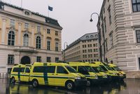 Громади УГКЦ в Австрії закупили для України 12 карет швидкої допомоги