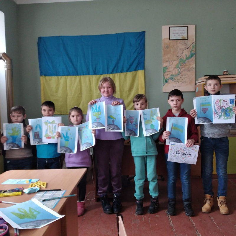 Школярі з Калинівської тергромади Бериславського району взяли участь у японсько-українському проєкті «Війна очима дітей».