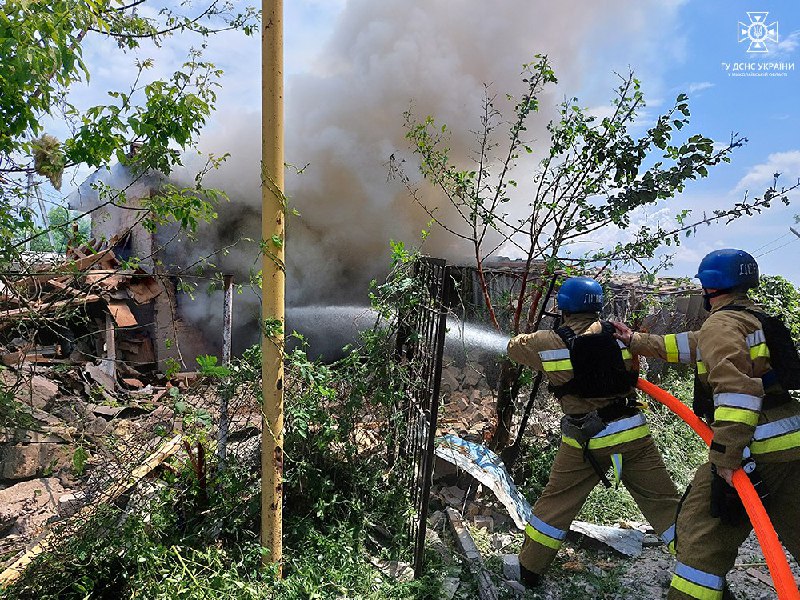 Миколаївська область: в Очакові вогнеборці загасили три пожежі, які спричинив  ворожий обстріл
