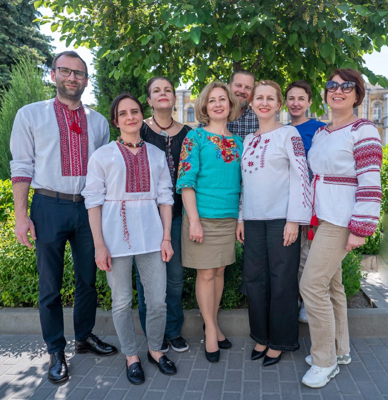 💙💛 У вишиванки сьогодні одягнулись й інші працівники офісів та відокремлених підрозділів Компанії київського розташування