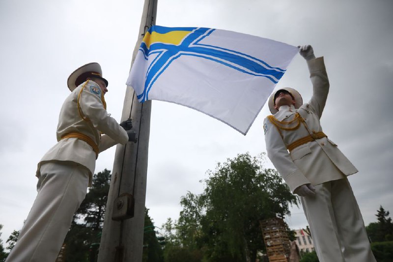 Вікові бойові традиції пращурів успадкували сучасні українські морські піхотинці, які героїчно боронять країну...