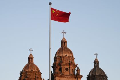 Китайські комуністи хочуть «китаїзувати» церкву в Гонконзі