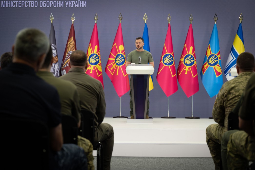 Президент представив нового міністра оборони України Рустема Умєрова