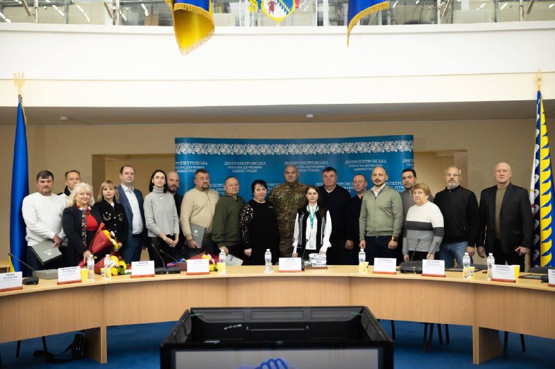 ДЯКУЮ! Люди з великим серцем та надзвичайних справ.
Надійні напарники оборонців ДЯКУЮ! Люди з великим серцем та надзвичайних справ.
Надійні напарники оборонців