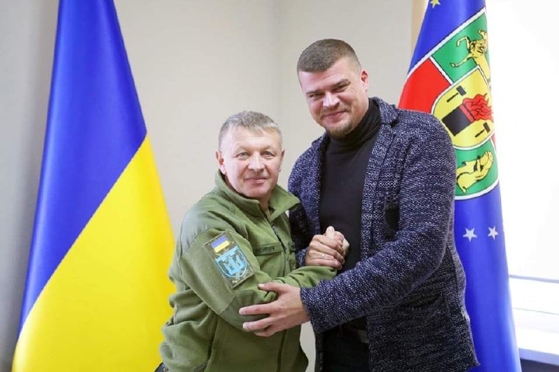 Збираємо запити від наших тероборонців на 2024 рік вже сьогодні
Окреслили подальші шляхи взаємодії між обласною... Збираємо запити від наших тероборонців на 2024 рік вже сьогодні
Окреслили подальші шляхи взаємодії між обласною...