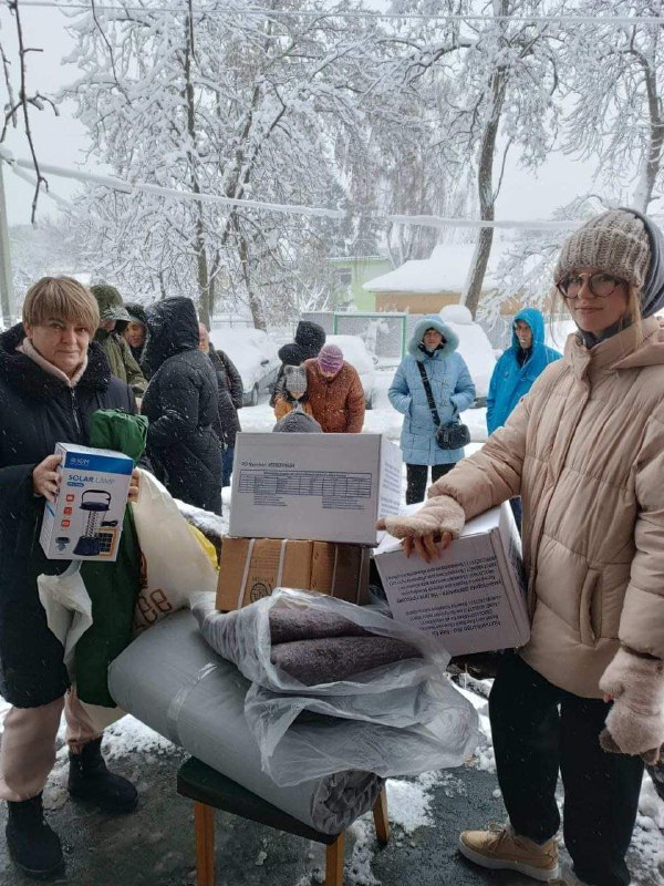 У Черкасах 400 сімей луганських ВПО одержали матраци, постільну білизну, ковдри, посуд У Черкасах 400 сімей луганських ВПО одержали матраци, постільну білизну, ковдри, посуд