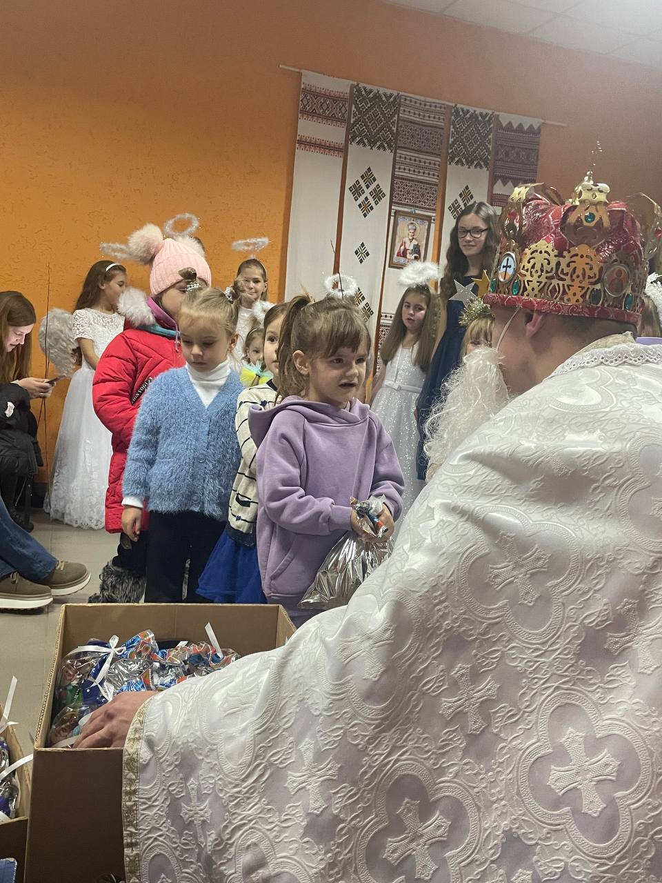 У Сільці відбулося свято св. Миколая для учасників катехитичної школи У Сільці відбулося свято св. Миколая для учасників катехитичної школи