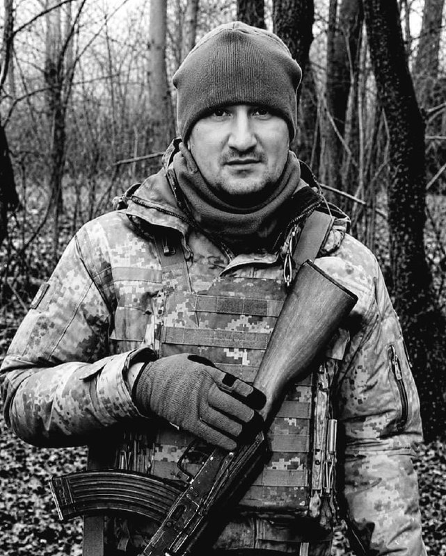Щоденно о 9 годині – загальнонаціональна хвилина мовчання. Зупиніться, де б ви не були Щоденно о 9 годині – загальнонаціональна хвилина мовчання. Зупиніться, де б ви не були