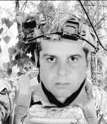 Щоденно о 9 годині – загальнонаціональна хвилина мовчання. Зупиніться, де б ви не були Щоденно о 9 годині – загальнонаціональна хвилина мовчання. Зупиніться, де б ви не були