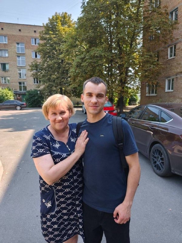 🇺🇦🥹«Я вдома!»: історія захисника Маріуполя
⚓️Олександр — захисник Маріуполя, який перебував на «Азовсталі» 🇺🇦🥹«Я вдома!»: історія захисника Маріуполя
⚓️Олександр — захисник Маріуполя, який перебував на «Азовсталі»