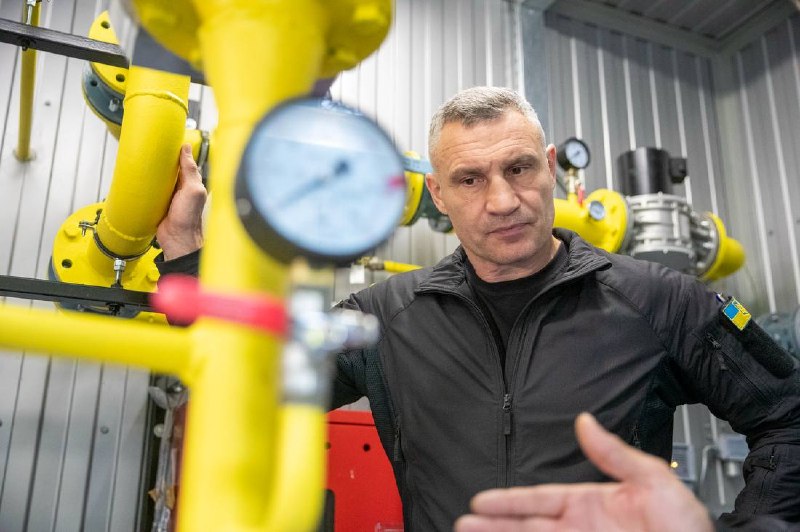 Перевірив готовність до зимового періоду одного з комунальних пансіонатів Києва, де проживають люди старшого віку Перевірив готовність до зимового періоду одного з комунальних пансіонатів Києва, де проживають люди старшого віку