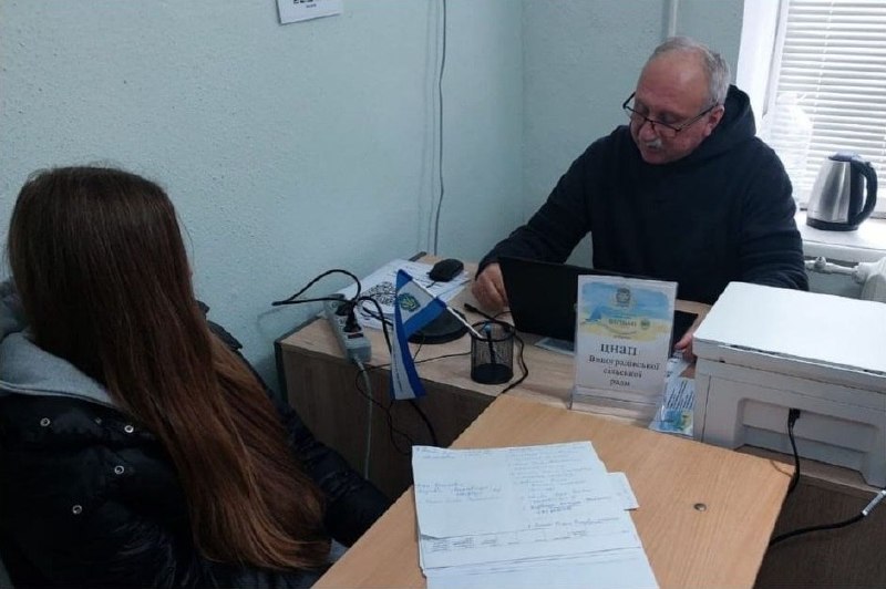 Чернівецький координаційний центр «Вільні разом» надає системну підтримку переселенцям з Херсонщини. Чернівецький координаційний центр «Вільні разом» надає системну підтримку переселенцям з Херсонщини.