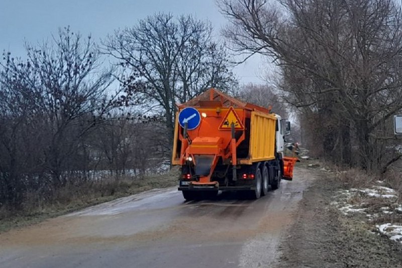 На шляхах в області триває підготовка до зимово-осіннього періоду. ДП «Агентство місцевих доріг Чернігівської... На шляхах в області триває підготовка до зимово-осіннього періоду. ДП «Агентство місцевих доріг Чернігівської...