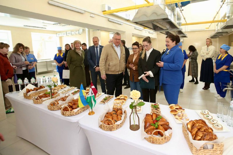 🇱🇻107 років тому цього дня в Ризі відбулося проголошення Латвійської Республіки 🇱🇻107 років тому цього дня в Ризі відбулося проголошення Латвійської Республіки