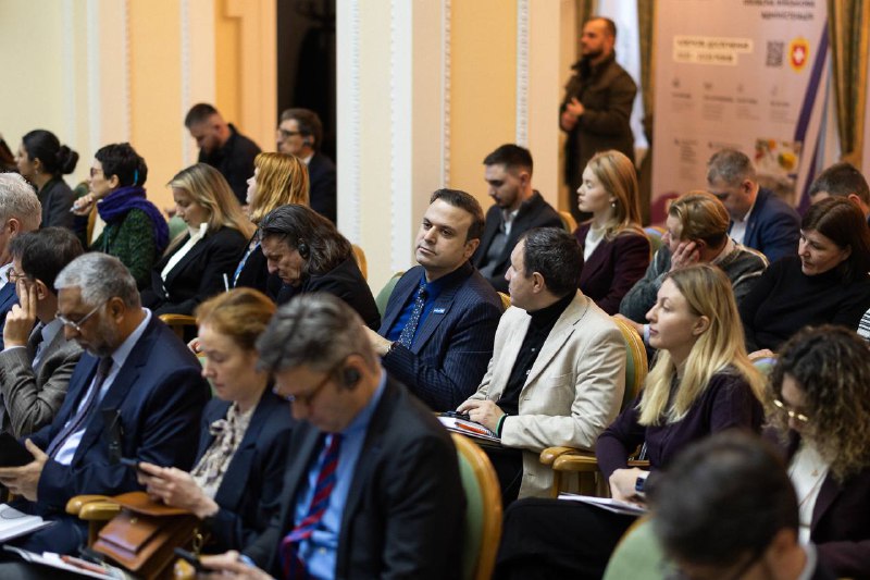 Сьогодні у Києві разом з Першою леді України Оленою Зеленською, Прем’єр-міністеркою України Юлією Свириденко Сьогодні у Києві разом з Першою леді України Оленою Зеленською, Прем’єр-міністеркою України Юлією Свириденко