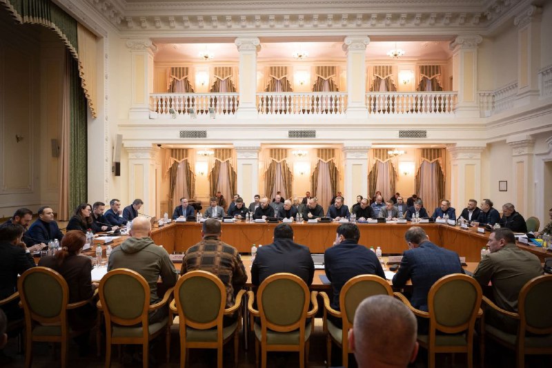 Наші пріоритети – підтримка фронту, житло для ВПО, забезпечення дітей якісною освітою та оздоровленням Наші пріоритети – підтримка фронту, житло для ВПО, забезпечення дітей якісною освітою та оздоровленням