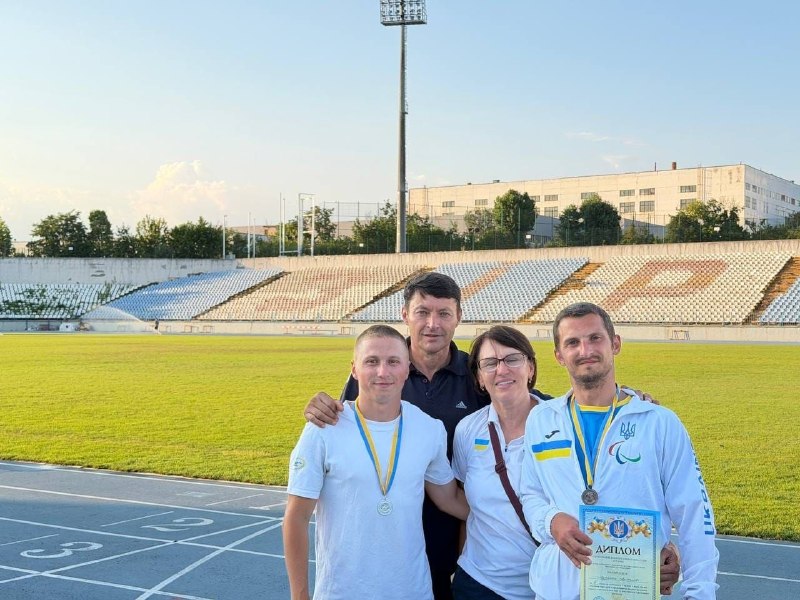 🏆 Спортсмени з Херсонщини вибороли 18 медалей на чемпіонаті України з пара легкої атлетики. 🏆 Спортсмени з Херсонщини вибороли 18 медалей на чемпіонаті України з пара легкої атлетики.