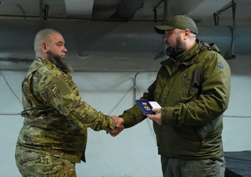 Обласна влада підтримує Захисників Луганщини та тримає із Силами оборони тісний контакт Обласна влада підтримує Захисників Луганщини та тримає із Силами оборони тісний контакт