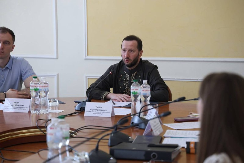 На Хмельниччині триває реалізація ініціативи Президента України «Пакунок школяра» На Хмельниччині триває реалізація ініціативи Президента України «Пакунок школяра»