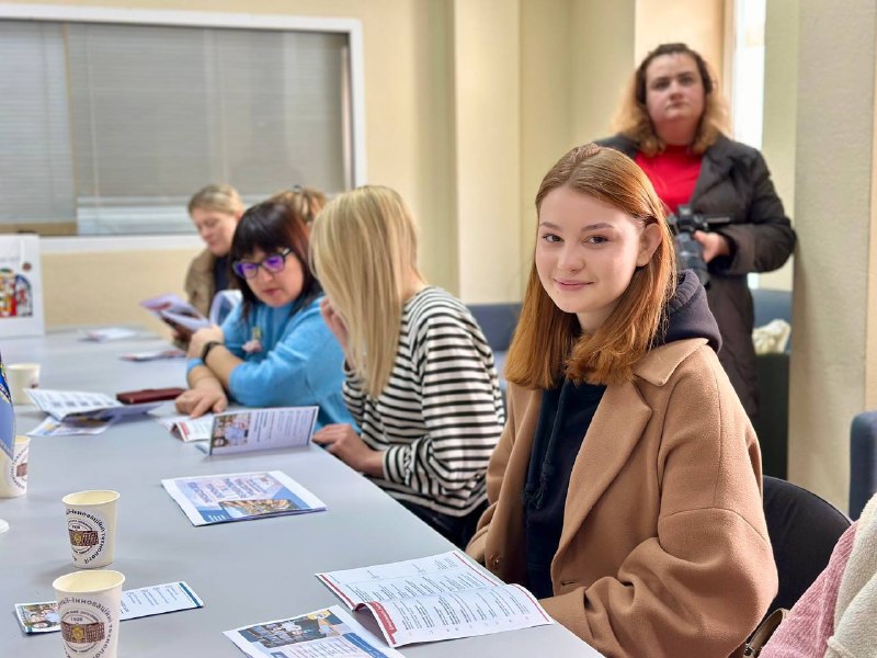 🇺🇦Молодь Маріуполя зберігає єдність та розвиток
☝️Сьогодні в Україні відзначається День молоді 🇺🇦Молодь Маріуполя зберігає єдність та розвиток
☝️Сьогодні в Україні відзначається День молоді