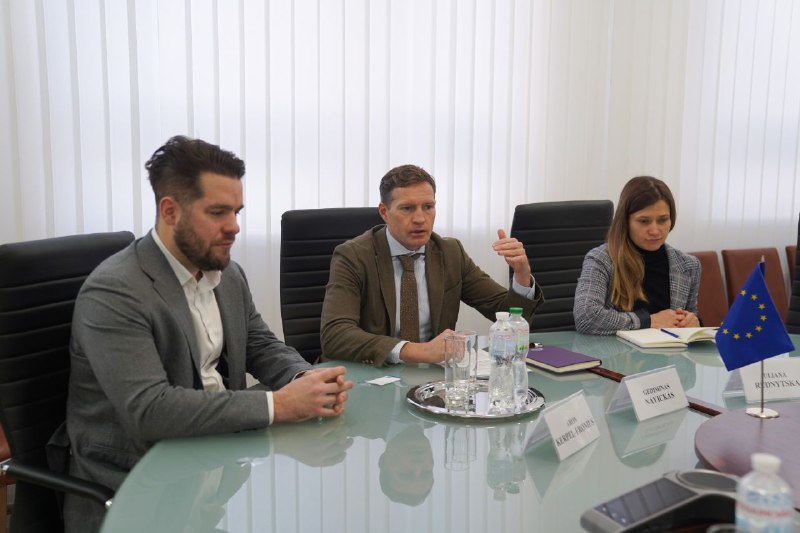 Підтримка української енергетики з боку партнерів, посилення захисту ключових об'єктів системи передачі... Підтримка української енергетики з боку партнерів, посилення захисту ключових об'єктів системи передачі...