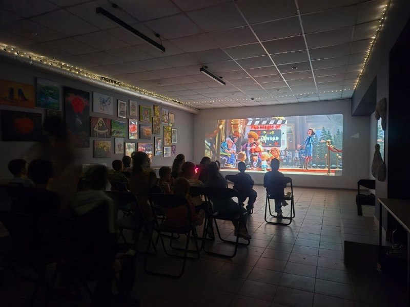 Координаційний центр «Вільні разом» у Кривому Розі продовжує системну підтримку переселенців із Херсонщини. Координаційний центр «Вільні разом» у Кривому Розі продовжує системну підтримку переселенців із Херсонщини.
