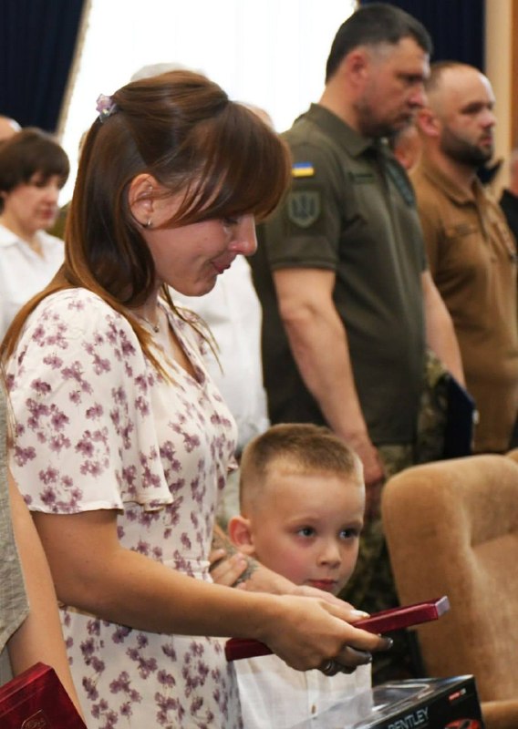 Напередодні Дня Національної поліції України відзначили наших правоохоронців. Напередодні Дня Національної поліції України відзначили наших правоохоронців.