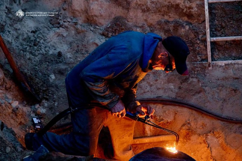 ✅Відновили водопостачання для Марганця та сусідніх громад після аварії на магістральному водогоні.
Уже з водою Томаківська та Мирівська громади ✅Відновили водопостачання для Марганця та сусідніх громад після аварії на магістральному водогоні.
Уже з водою Томаківська та Мирівська громади