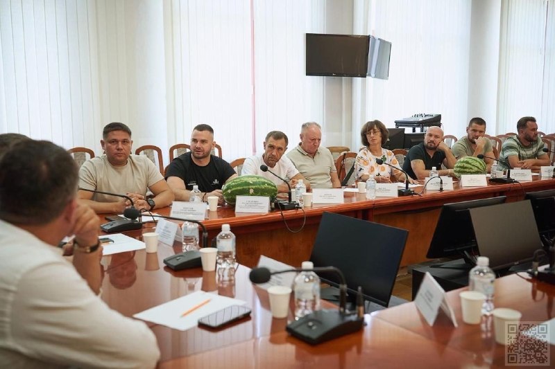 🍉 Херсонщина та Рівненщина посилюють співпрацю задля підтримки аграріїв. 🍉 Херсонщина та Рівненщина посилюють співпрацю задля підтримки аграріїв.
