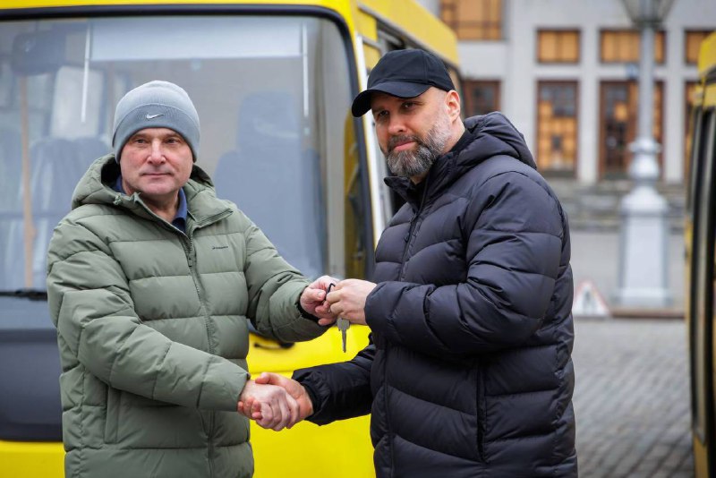 🚌 Продовжуємо забезпечувати шкільними автобусами навчальні заклади Харківщини. 🚌 Продовжуємо забезпечувати шкільними автобусами навчальні заклади Харківщини.