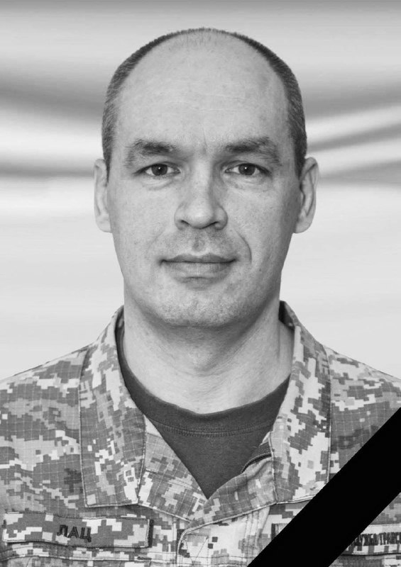 Щоденно о 9 годині – загальнонаціональна хвилина мовчання. Зупиніться, де б ви не були Щоденно о 9 годині – загальнонаціональна хвилина мовчання. Зупиніться, де б ви не були