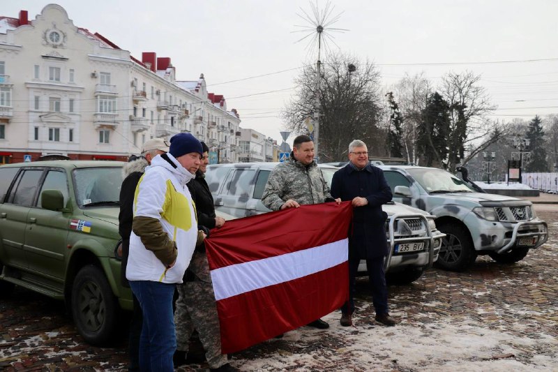🇱🇻107 років тому цього дня в Ризі відбулося проголошення Латвійської Республіки 🇱🇻107 років тому цього дня в Ризі відбулося проголошення Латвійської Республіки