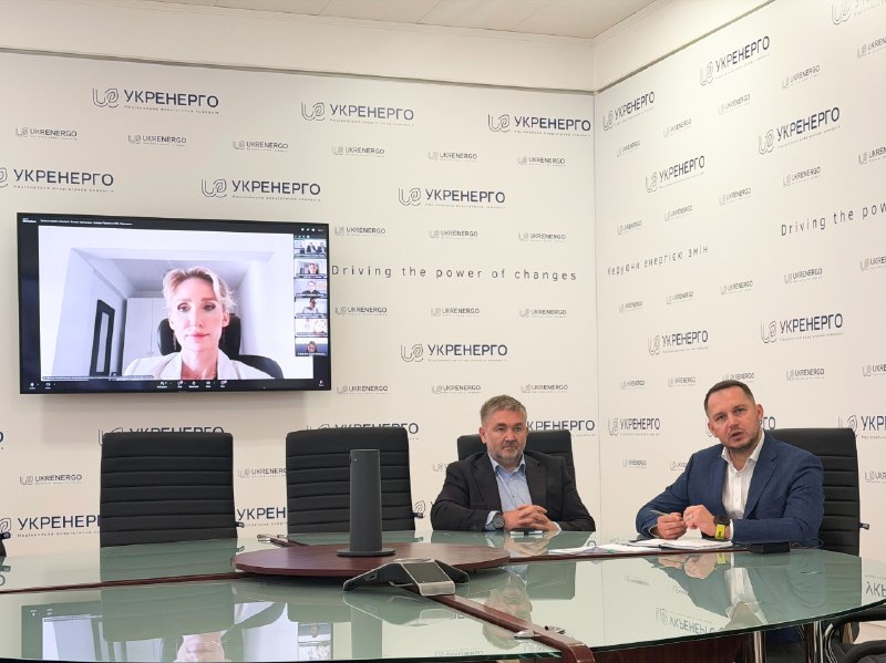 Бізнес та промисловість можуть суттєво допомогти українській енергетиці у період масованих російських атак Бізнес та промисловість можуть суттєво допомогти українській енергетиці у період масованих російських атак