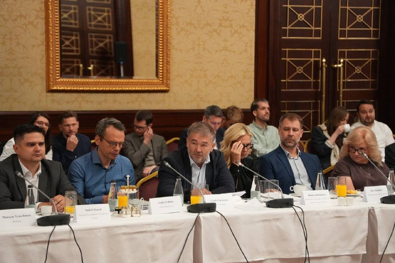 Наслідки російських атак на енергосистему України, стан її підготовки до наступного осінньо-зимового періоду... Наслідки російських атак на енергосистему України, стан її підготовки до наступного осінньо-зимового періоду...