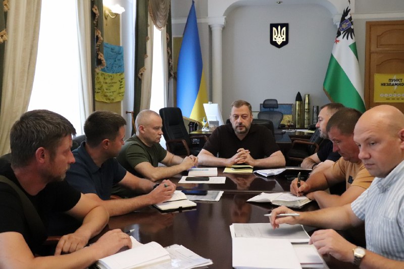 Нарада з керівниками районних військових адміністрацій. Головні теми — безпекова ситуація Нарада з керівниками районних військових адміністрацій. Головні теми — безпекова ситуація
