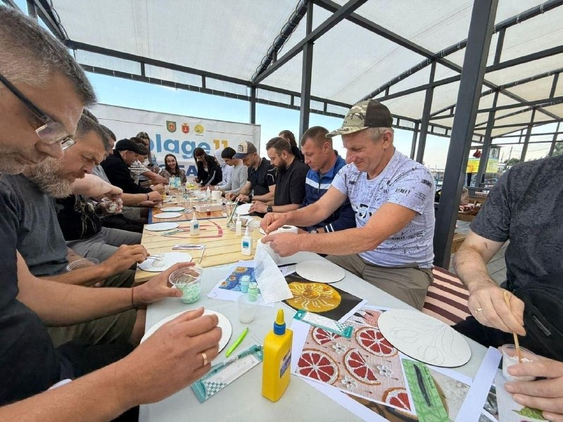 Херсонський центр «Вільні разом» в Одесі продовжує всебічно допомагати ВПО з Херсонщини Херсонський центр «Вільні разом» в Одесі продовжує всебічно допомагати ВПО з Херсонщини