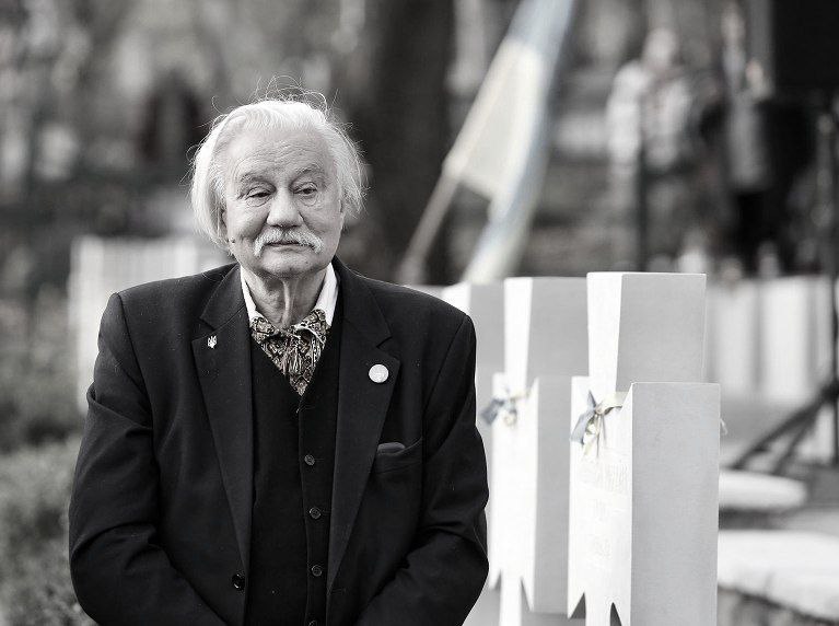 Дуже сумна звістка: на 86-му році життя не стало уродженця Львівщини Ігоря Калинця – видатного поета Дуже сумна звістка: на 86-му році життя не стало уродженця Львівщини Ігоря Калинця – видатного поета