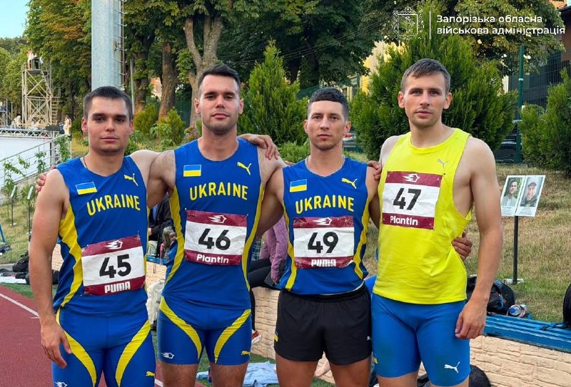 Пляжний волейбол, академічне веслування та легка атлетика: перемоги запорізьких спортсменів
Золоті, срібні та бронзові нагороди Пляжний волейбол, академічне веслування та легка атлетика: перемоги запорізьких спортсменів
Золоті, срібні та бронзові нагороди