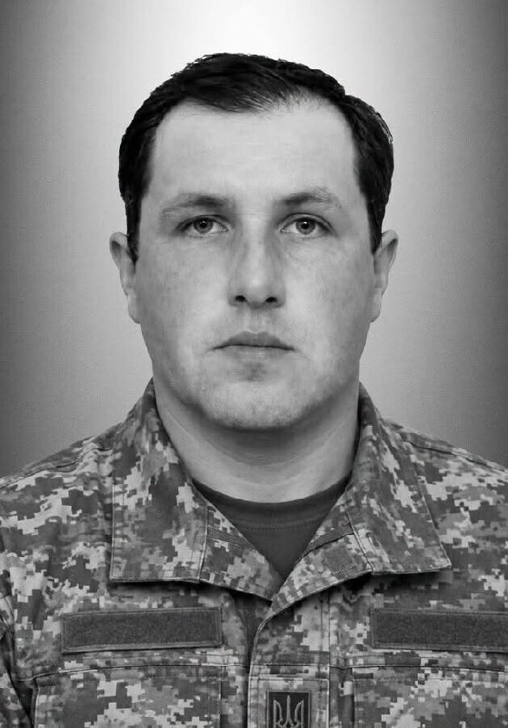 Щоденно о 9 годині – загальнонаціональна хвилина мовчання. Зупиніться, де б ви не були Щоденно о 9 годині – загальнонаціональна хвилина мовчання. Зупиніться, де б ви не були