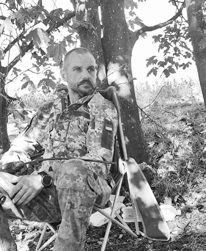 Щоденно о 9 годині – загальнонаціональна хвилина мовчання. Зупиніться, де б ви не були Щоденно о 9 годині – загальнонаціональна хвилина мовчання. Зупиніться, де б ви не були