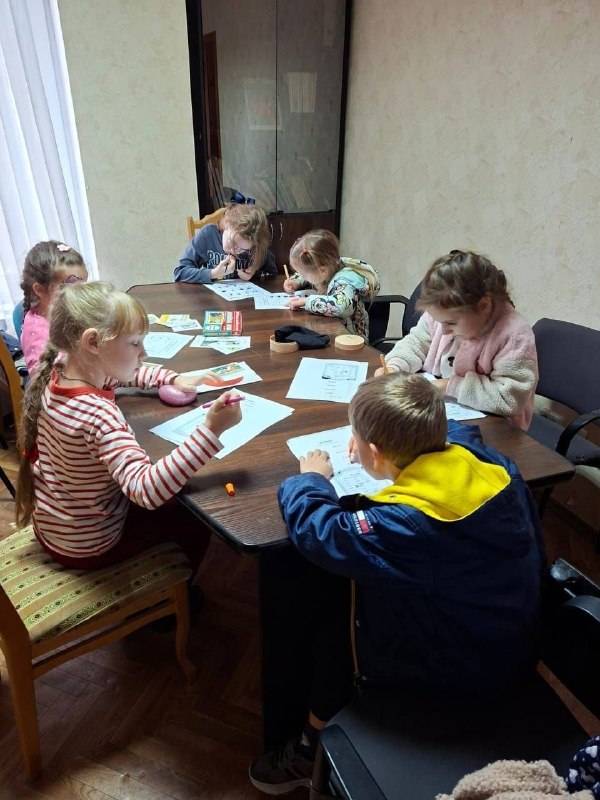 Миколаївський координаційний центр «Вільні разом» системно підтримує переселенців з Херсонщини. Миколаївський координаційний центр «Вільні разом» системно підтримує переселенців з Херсонщини.
