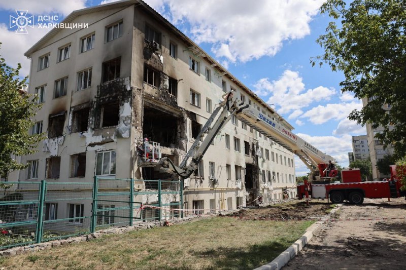 #Харків: завершені аварійно-рятувальні роботи у 5-поверхівці, яка потрапила під російський удар 18 серпня #Харків: завершені аварійно-рятувальні роботи у 5-поверхівці, яка потрапила під російський удар 18 серпня