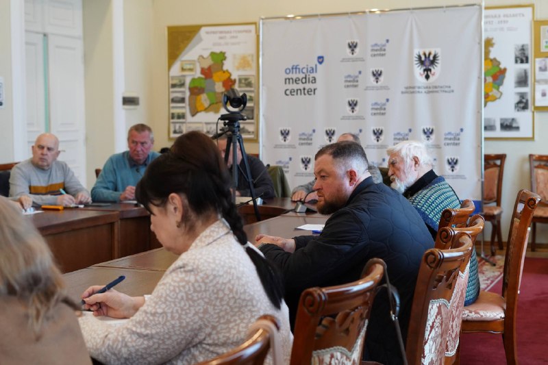 Зібрав керівників ключових медустанов і представників профільного управління ОДА Зібрав керівників ключових медустанов і представників профільного управління ОДА