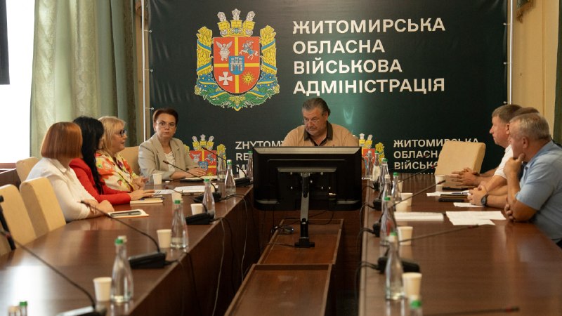 Напередодні 1 вересня провели нараду з головами громад щодо готовності освітньої галузі області до нового навчального року Напередодні 1 вересня провели нараду з головами громад щодо готовності освітньої галузі області до нового навчального року