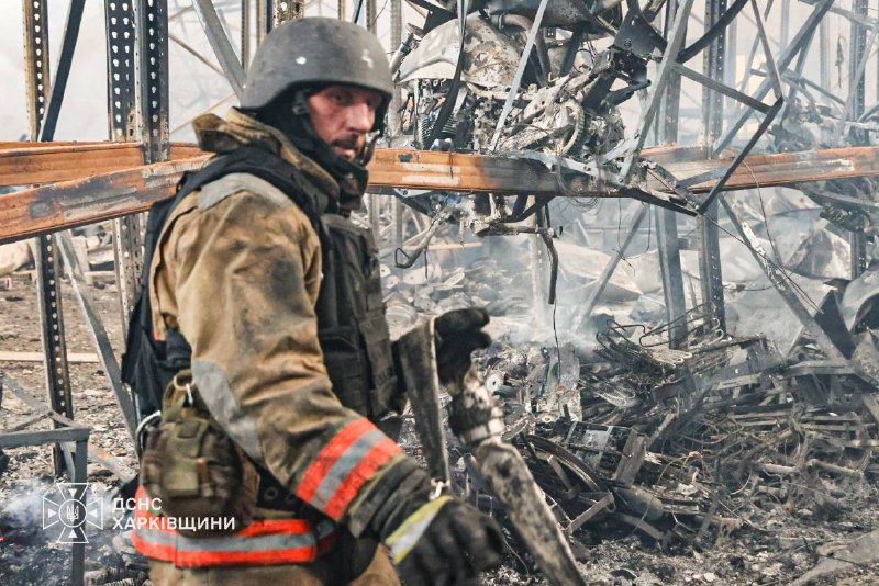 ‼️UPD: у Харкові під завалами зруйнованої виробничої будівлі рятувальники виявили фрагменти тіла ще однієї загиблої людини ‼️UPD: у Харкові під завалами зруйнованої виробничої будівлі рятувальники виявили фрагменти тіла ще однієї загиблої людини