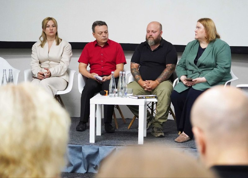 «Деокупація поверне територію. Але повернення життя залежить від того, як ми збережемо і підготуємо вже сьогодні людей та громади», «Деокупація поверне територію. Але повернення життя залежить від того, як ми збережемо і підготуємо вже сьогодні людей та громади»,
