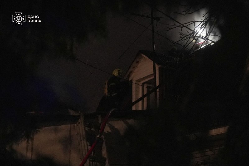 Київ: ліквідовано загоряння в будинку
Сьогодні надвечір надійшло повідомлення про пожежу на вулиці Миру в Деснянському районі. Київ: ліквідовано загоряння в будинку
Сьогодні надвечір надійшло повідомлення про пожежу на вулиці Миру в Деснянському районі.
