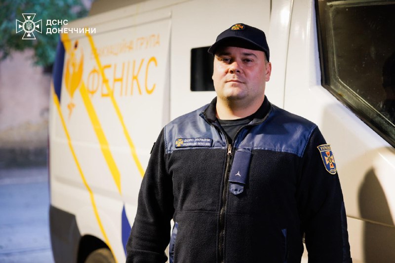 #герої_без_зрої
Євген Лавський, водій ДСНС з Донеччини
Коли поруч лунає вибух, а колегу ранить осколками – у тебе є лічені секунди #герої_без_зрої
Євген Лавський, водій ДСНС з Донеччини
Коли поруч лунає вибух, а колегу ранить осколками – у тебе є лічені секунди