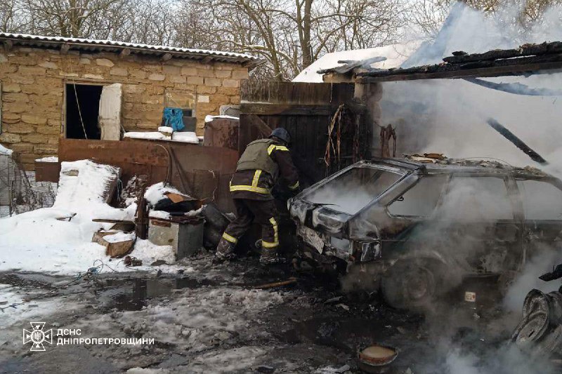 #Дніпропетровщина: внаслідок атаки росіян постраждали четверо людей
Протягом дня під російськими ударами перебували декілька районів області. #Дніпропетровщина: внаслідок атаки росіян постраждали четверо людей
Протягом дня під російськими ударами перебували декілька районів області.