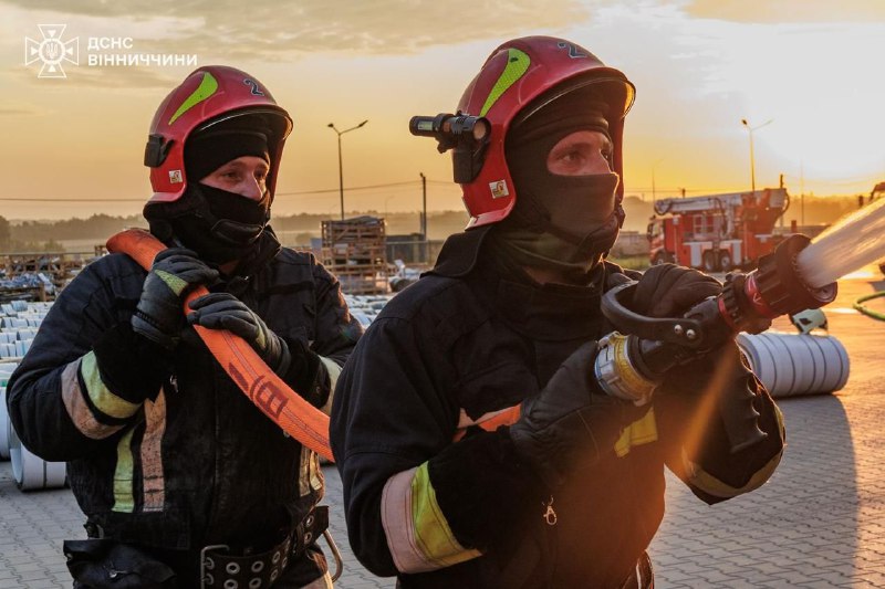 ‼️8 людей травмовані та госпіталізовані до лікарні через атаку російськими БпЛА на Вінниччині ‼️8 людей травмовані та госпіталізовані до лікарні через атаку російськими БпЛА на Вінниччині